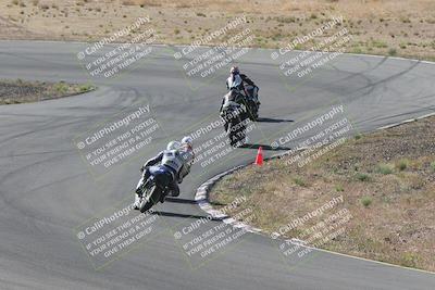 media/Apr-20-2025-AHRMA (Sun) [[393a79c373]]/Race/group 10 early race/Turn 4b/